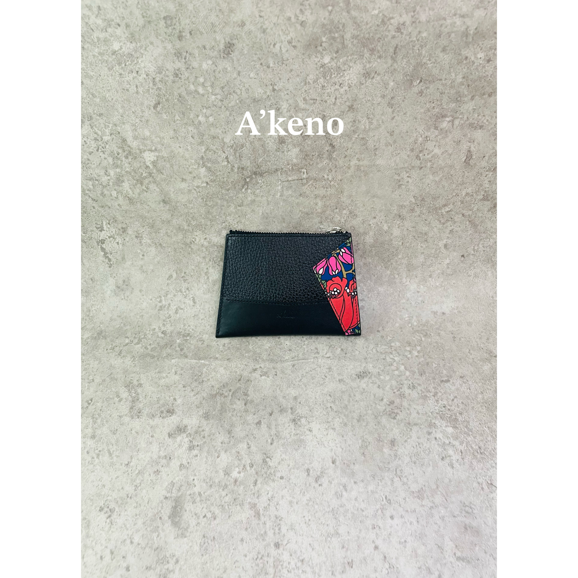 ワイヤーステッチ立体ケース花